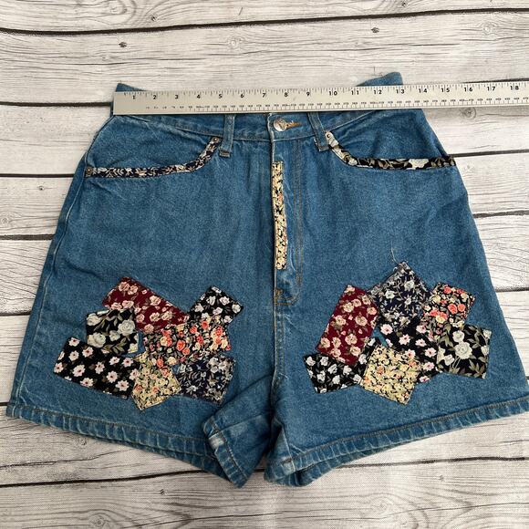 Vintage Kikomo Jean Shorts Size 9/10 Retro Patchwork High Waisted Denim - Picture 3 of 9